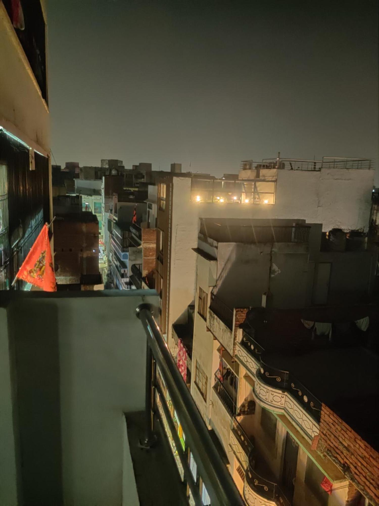 Madhuri Guest House Varanasi Exterior photo